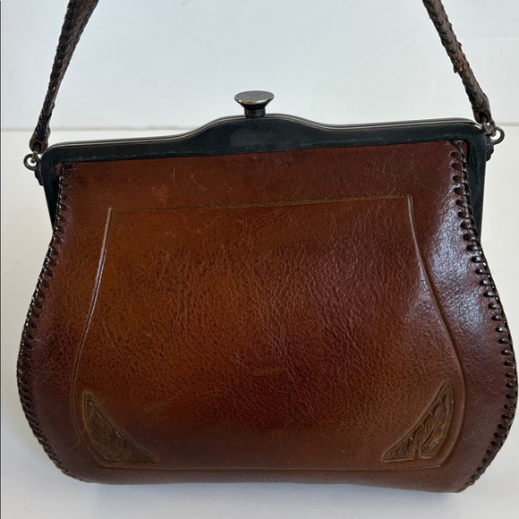 Antique embossed brown leather mini purse patented 1918. Clean. Embossed floral - Picture 5 of 16